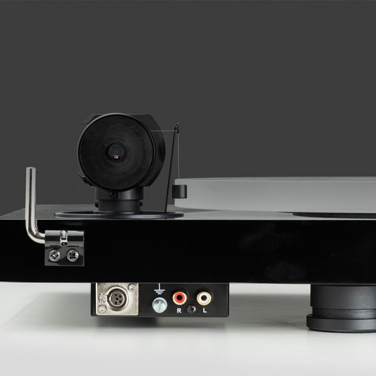 Pro-ject X1 B Manuel Pikap